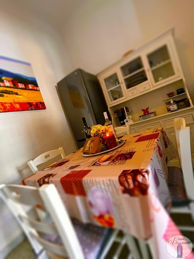 バーリCasa Viscontiアパートメント エクステリア 写真